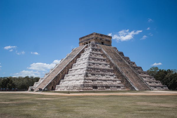 Discovering the Fascinating Architecture of Chichen Itza in Mexico 