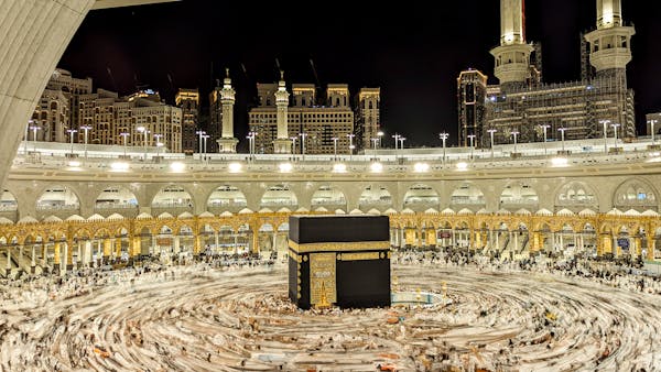 What is the Significance of the Great Mosque of Mecca?