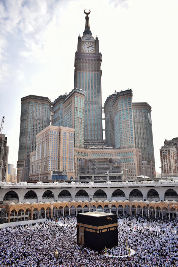 What is the Significance of the Great Mosque of Mecca?